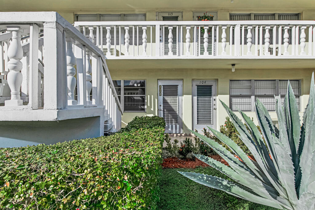 SUSSEX CONDO - Residential