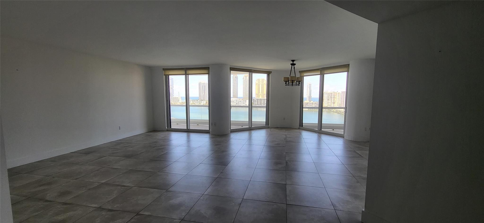 Williams Island - Residential Lease
