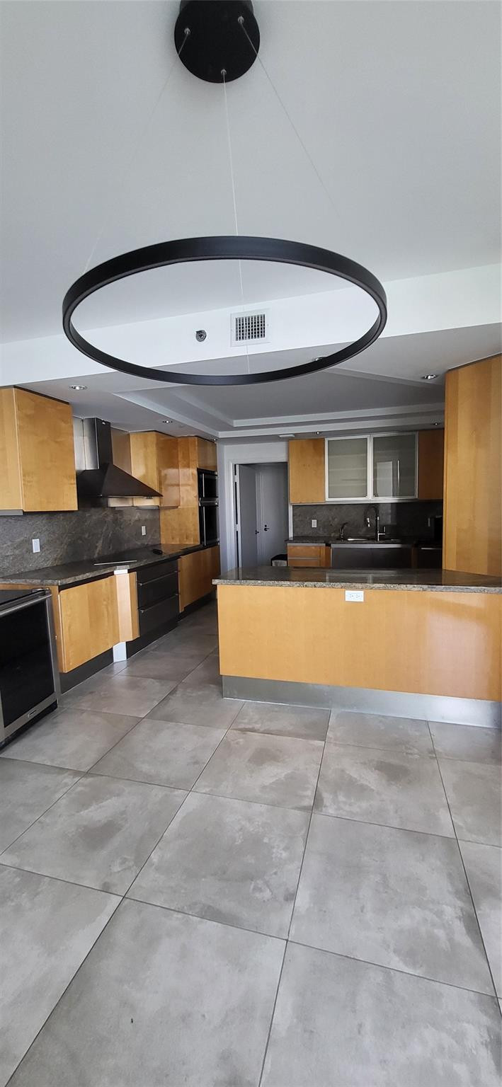 Williams Island - Residential Lease