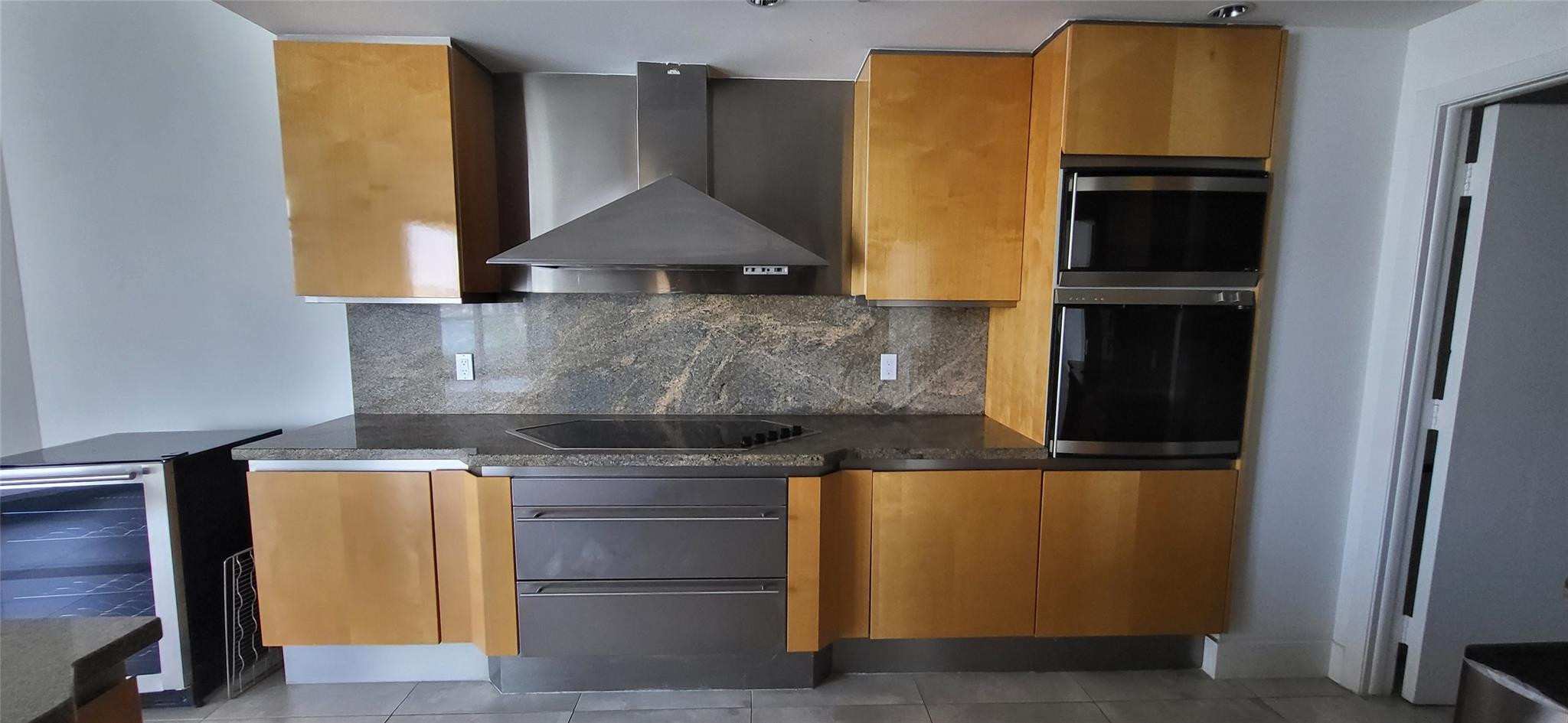 Williams Island - Residential Lease