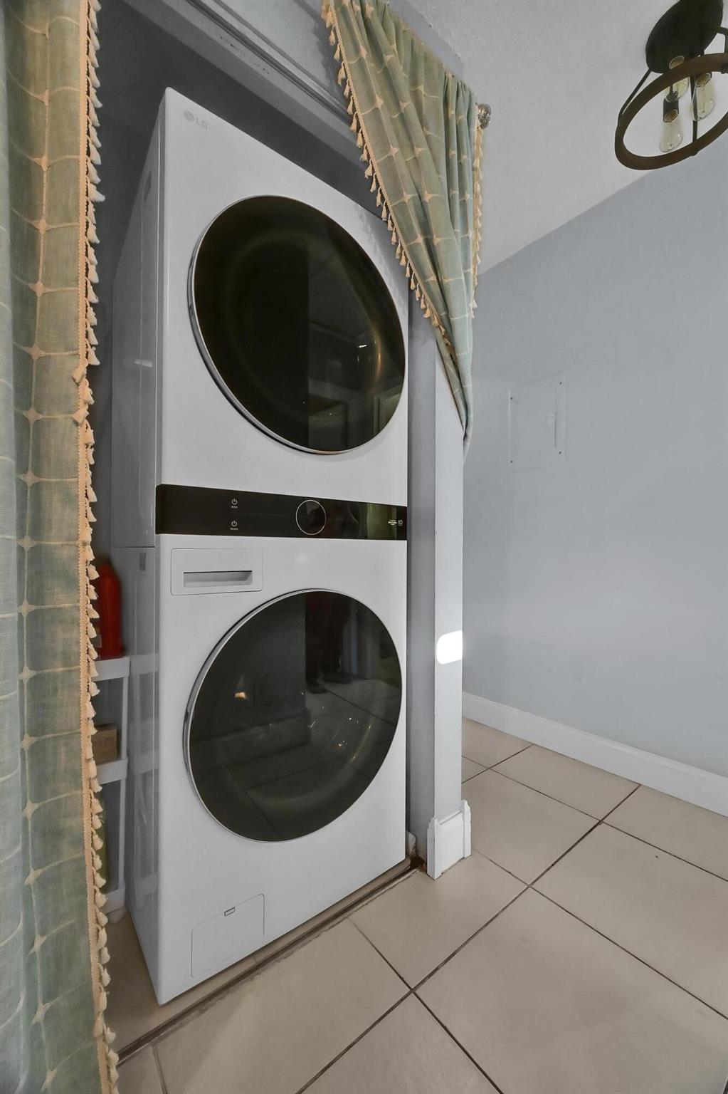 JUPITER VILLAGE PH II - Residential