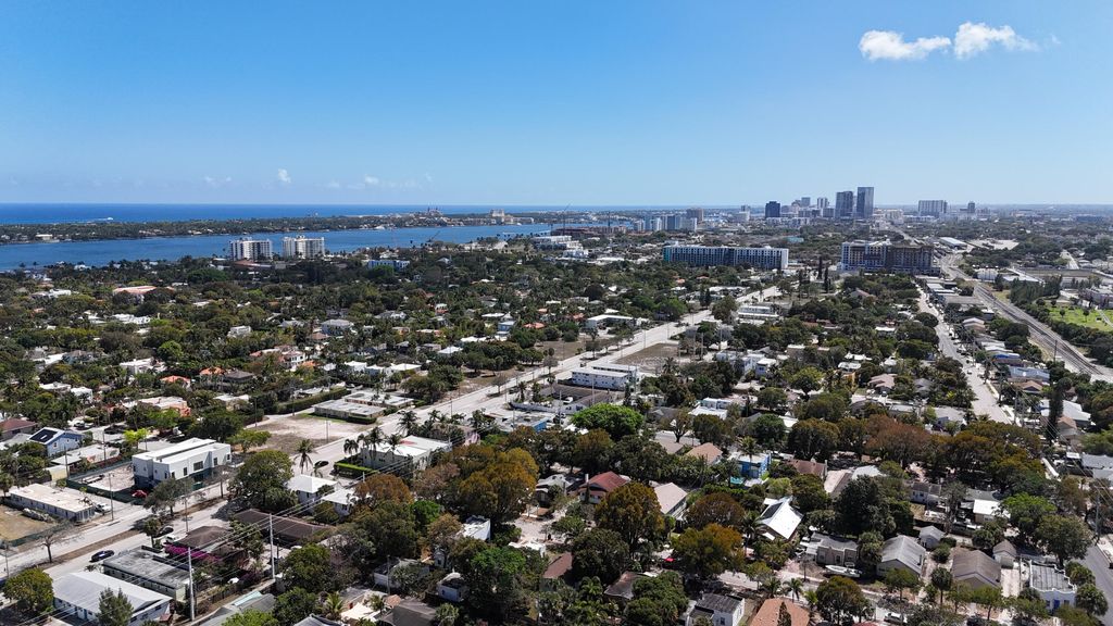 Photo of 642 35th Street, West Palm Beach, FL 33407 (MLS # B26001066)