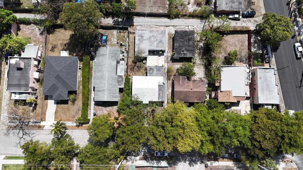 Photo of 642 35th Street, West Palm Beach, FL 33407 (MLS # B26001066)