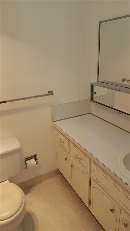 COUNTRY CLUB TOWERS - Residential