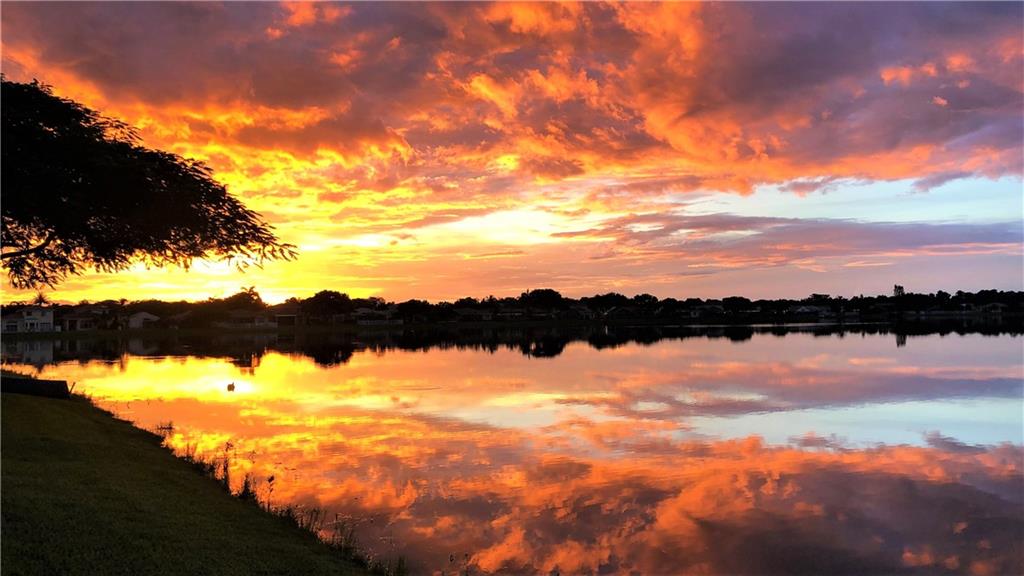 COCO LAKES - Residential
