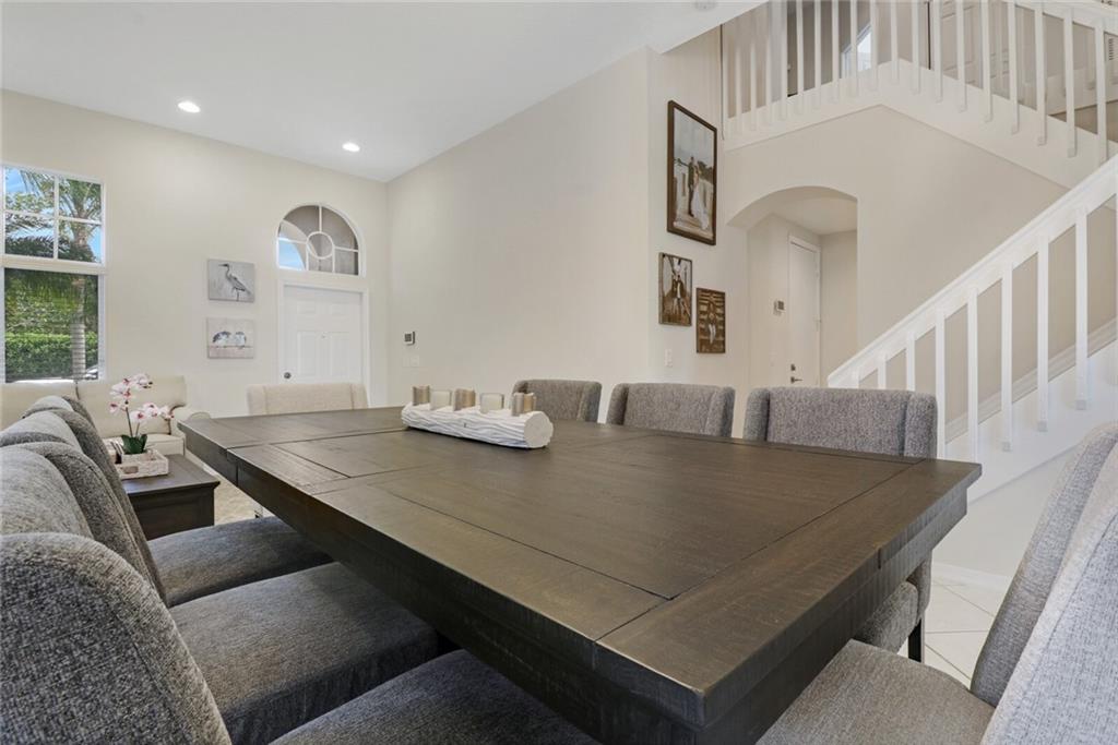 COCO LAKES - Residential