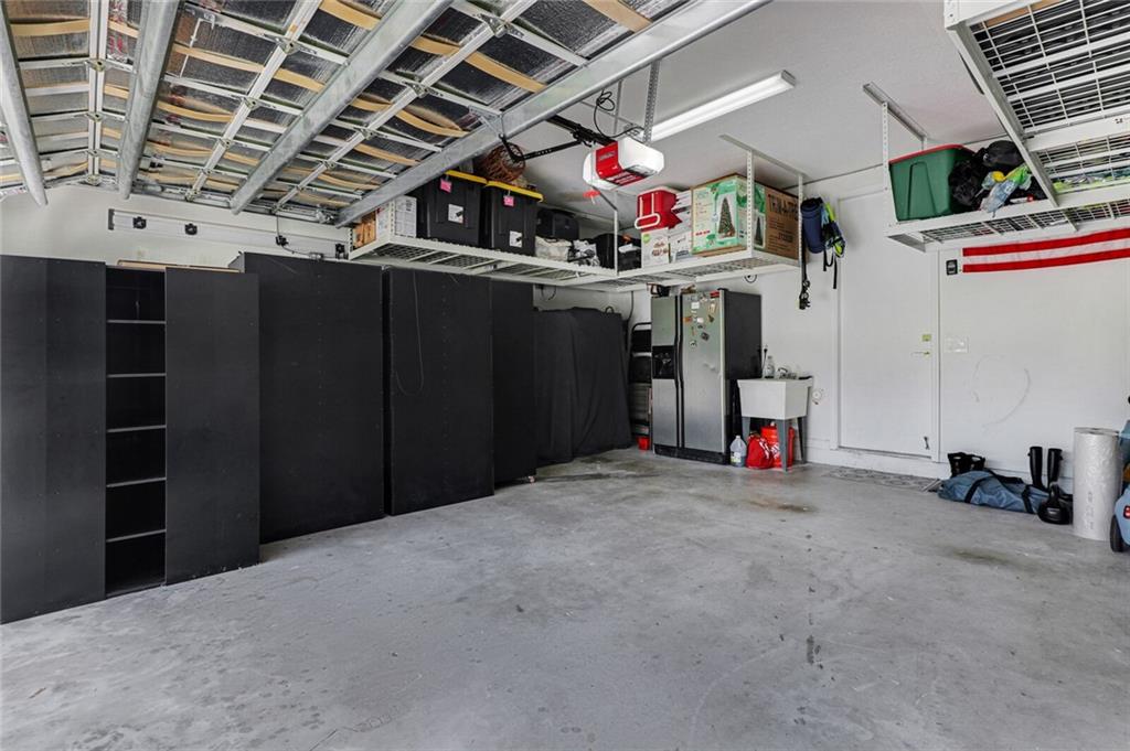 COCO LAKES - Residential