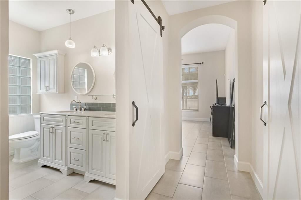 COCO LAKES - Residential