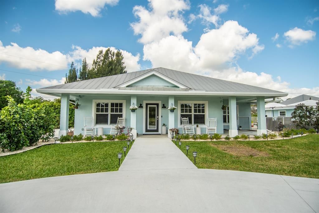 Photo of 8060 SE Paulson Avenue Ave, Stuart, FL 34997 (MLS # R10700523)