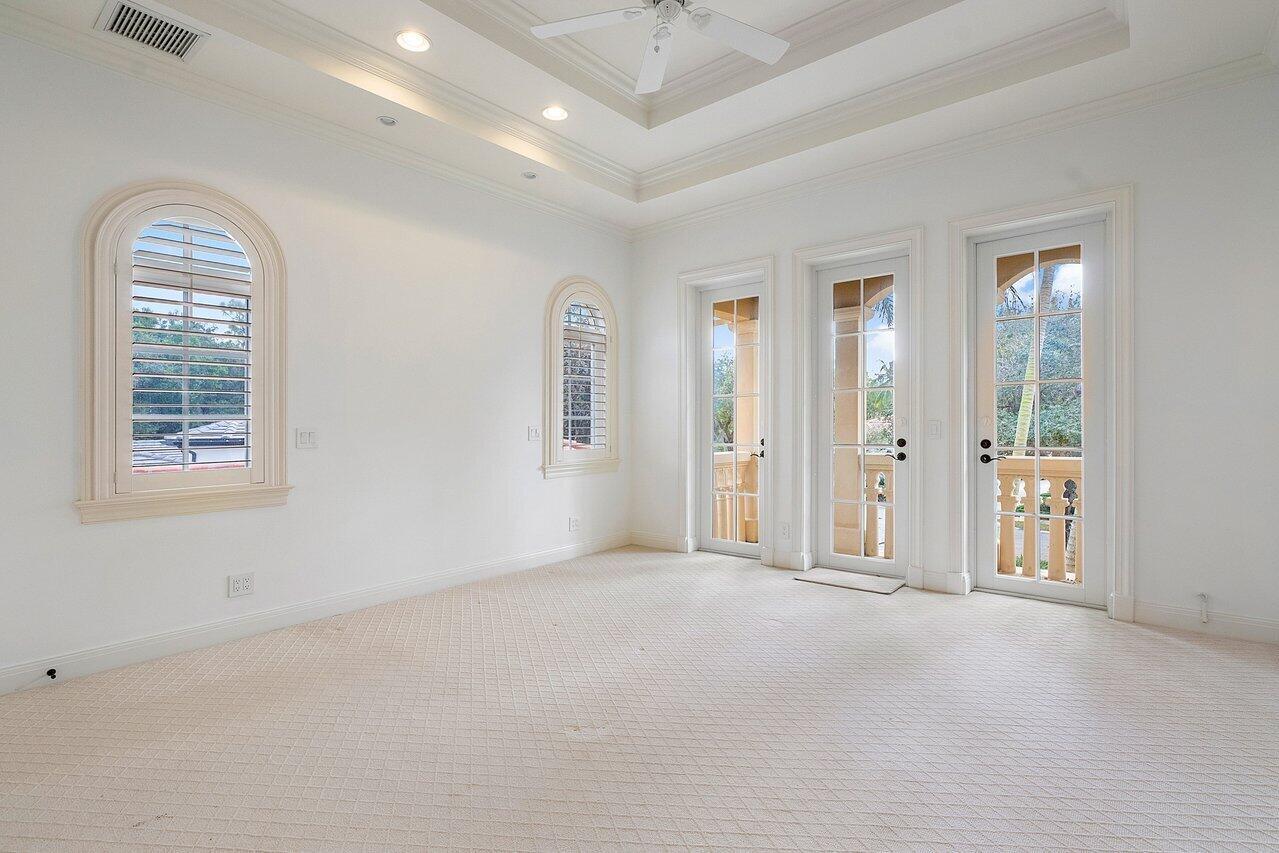 OLD PALM GOLF CLUB - Residential