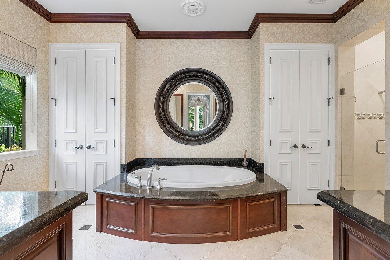 OLD PALM GOLF CLUB - Residential