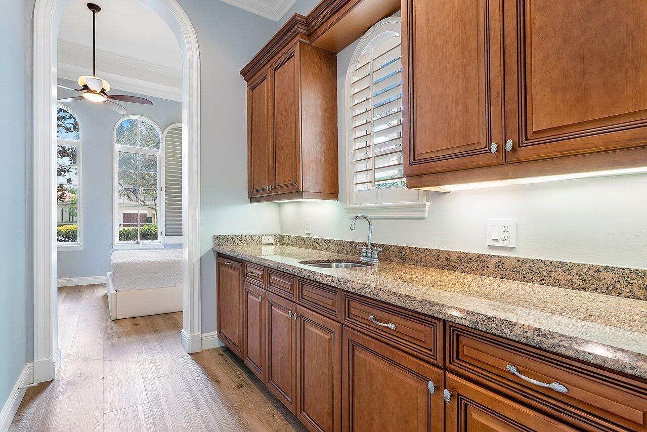 OLD PALM GOLF CLUB - Residential