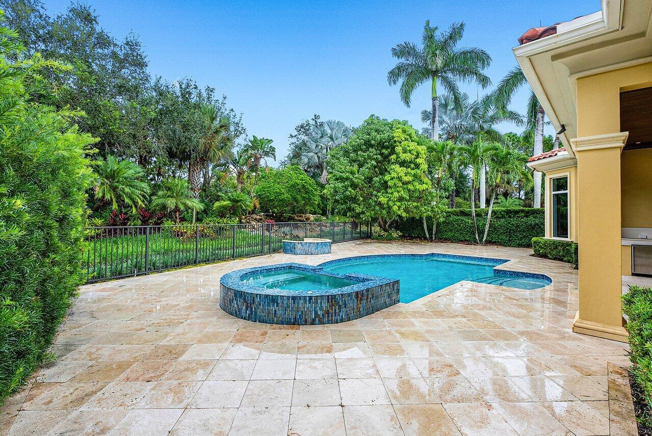 OLD PALM GOLF CLUB - Residential