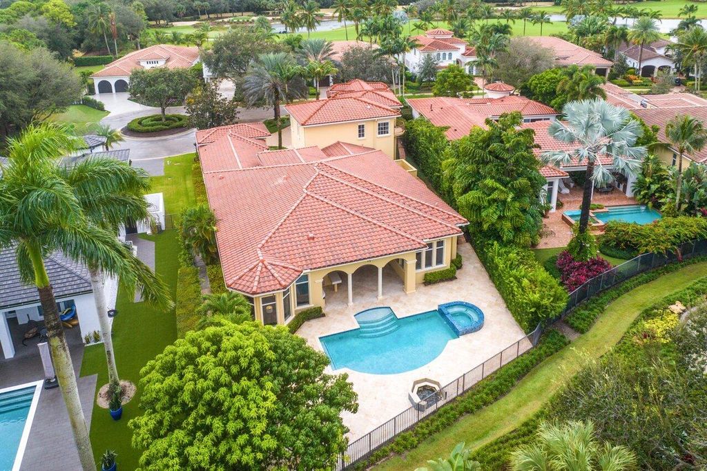 Photo of 11104 Green Bayberry Drive, Palm Beach Gardens, FL 33418 (MLS # R10936610)