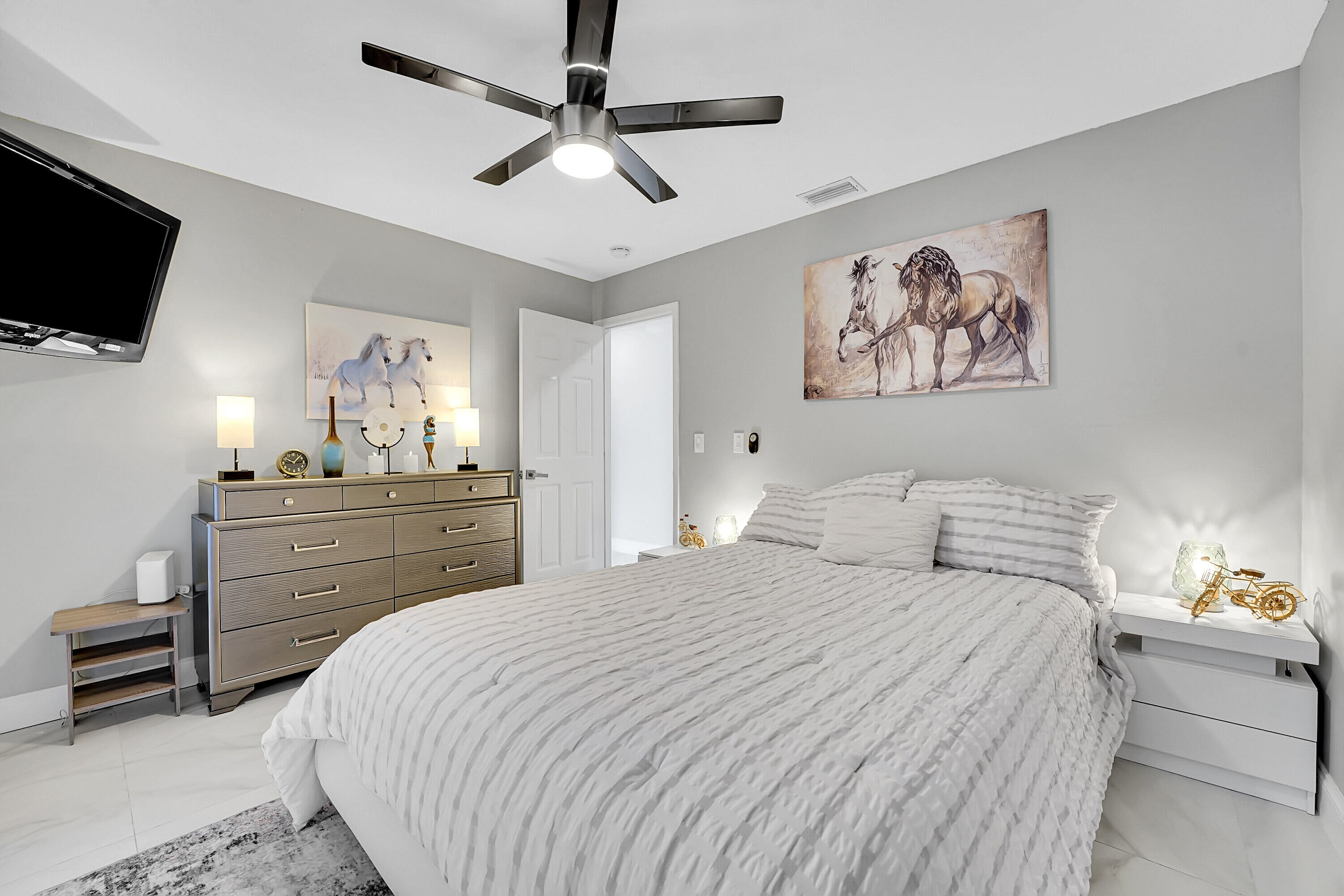 SOUTH SHORE 2 OF WELLINGTON - Residential Lease