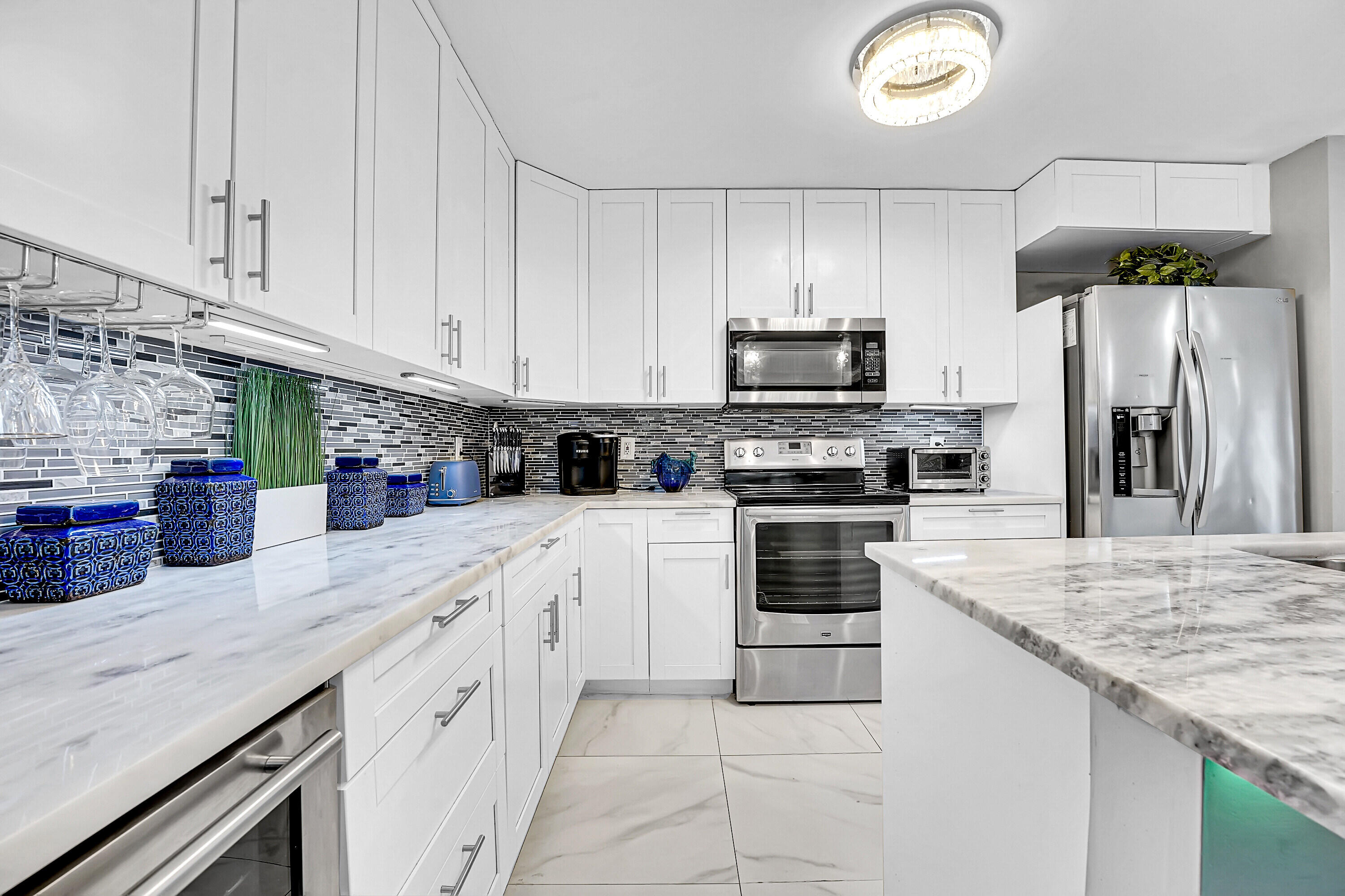 SOUTH SHORE 2 OF WELLINGTON - Residential Lease