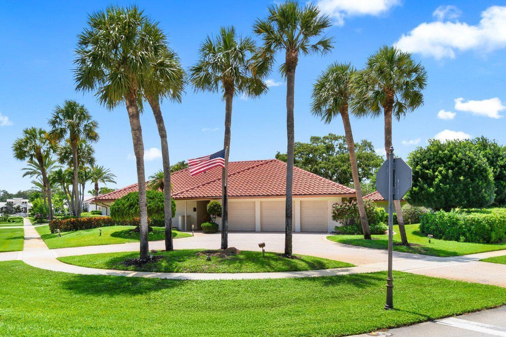 Photo of 4246 Live Oak Boulevard, Delray Beach, FL 33445 (MLS # B26092127)