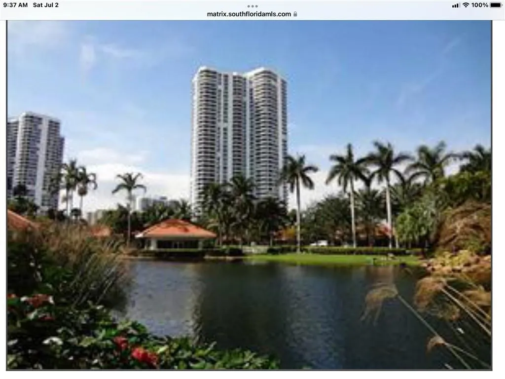 3500 Mystic Pointe Dr Unit 402  