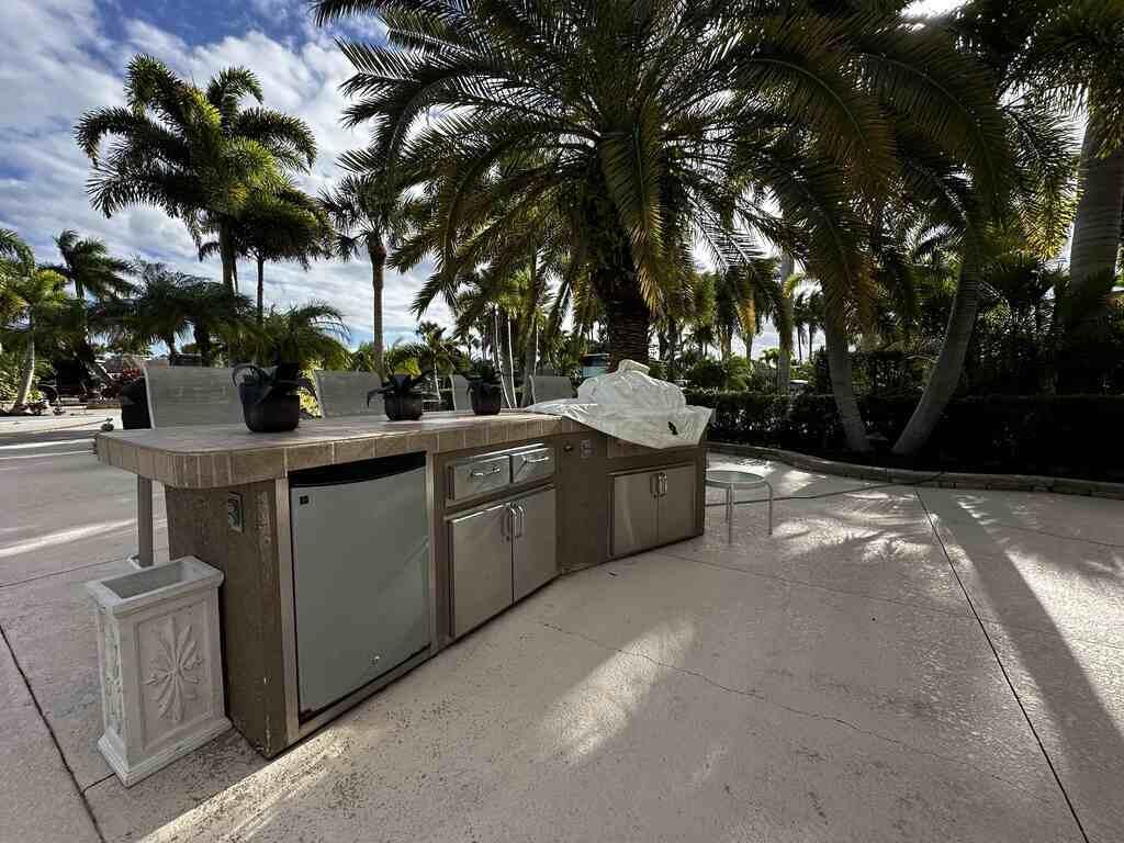 OUTDOOR RESORTS AT ST LUC - Land