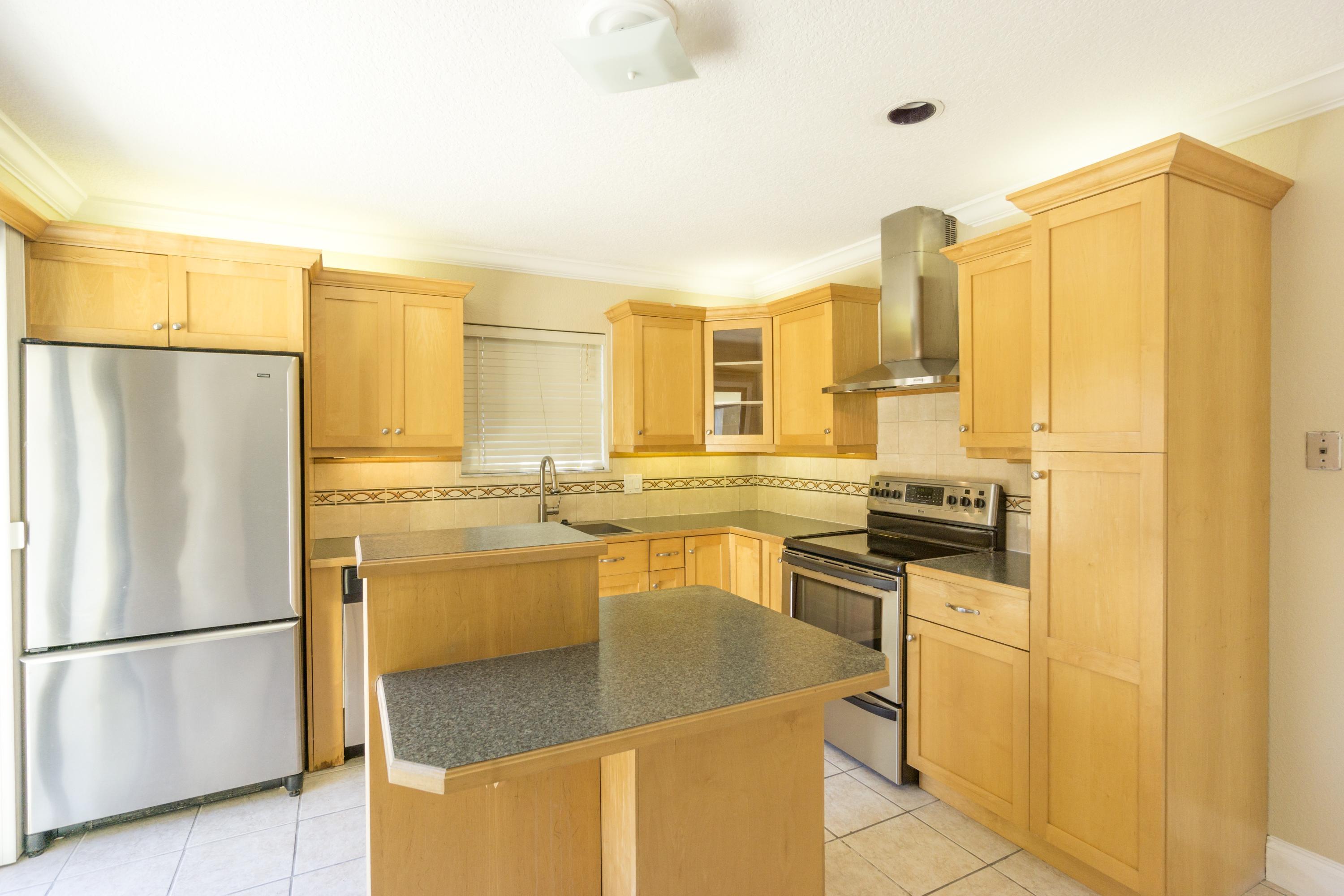 SIMS CREEK PH II - Residential Lease