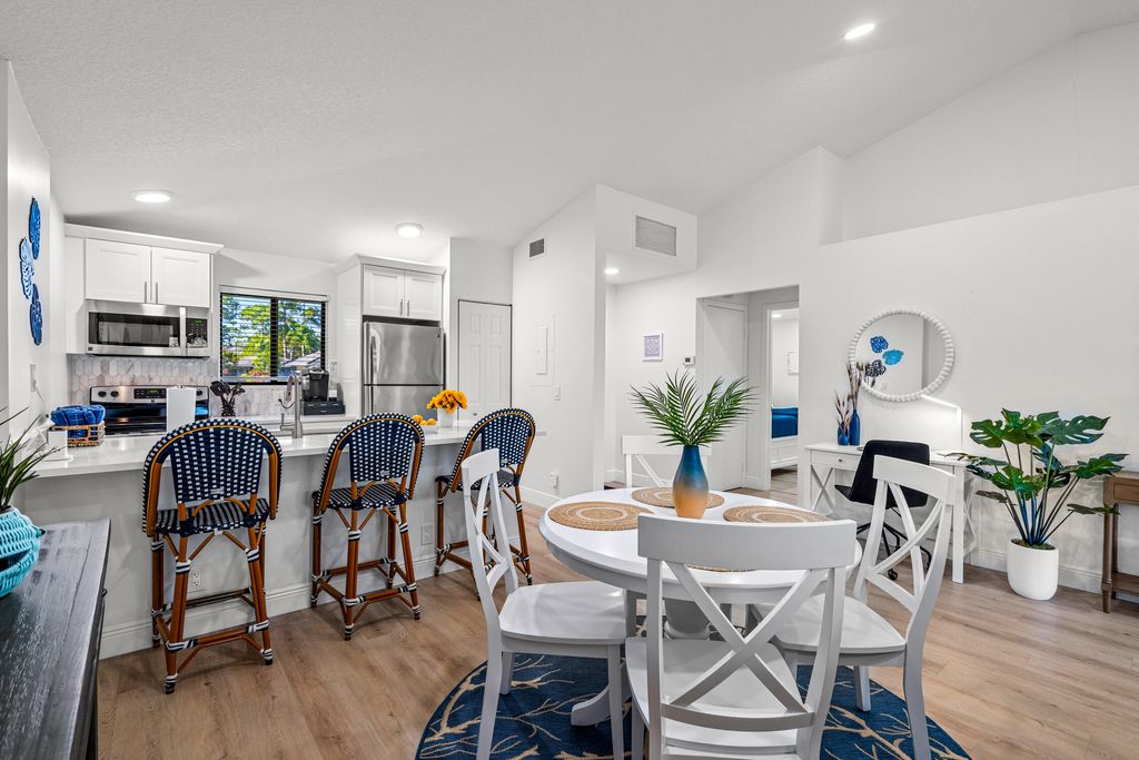 Photo of 615 Club Drive, Palm Beach Gardens, FL 33418 (MLS # R11102472)