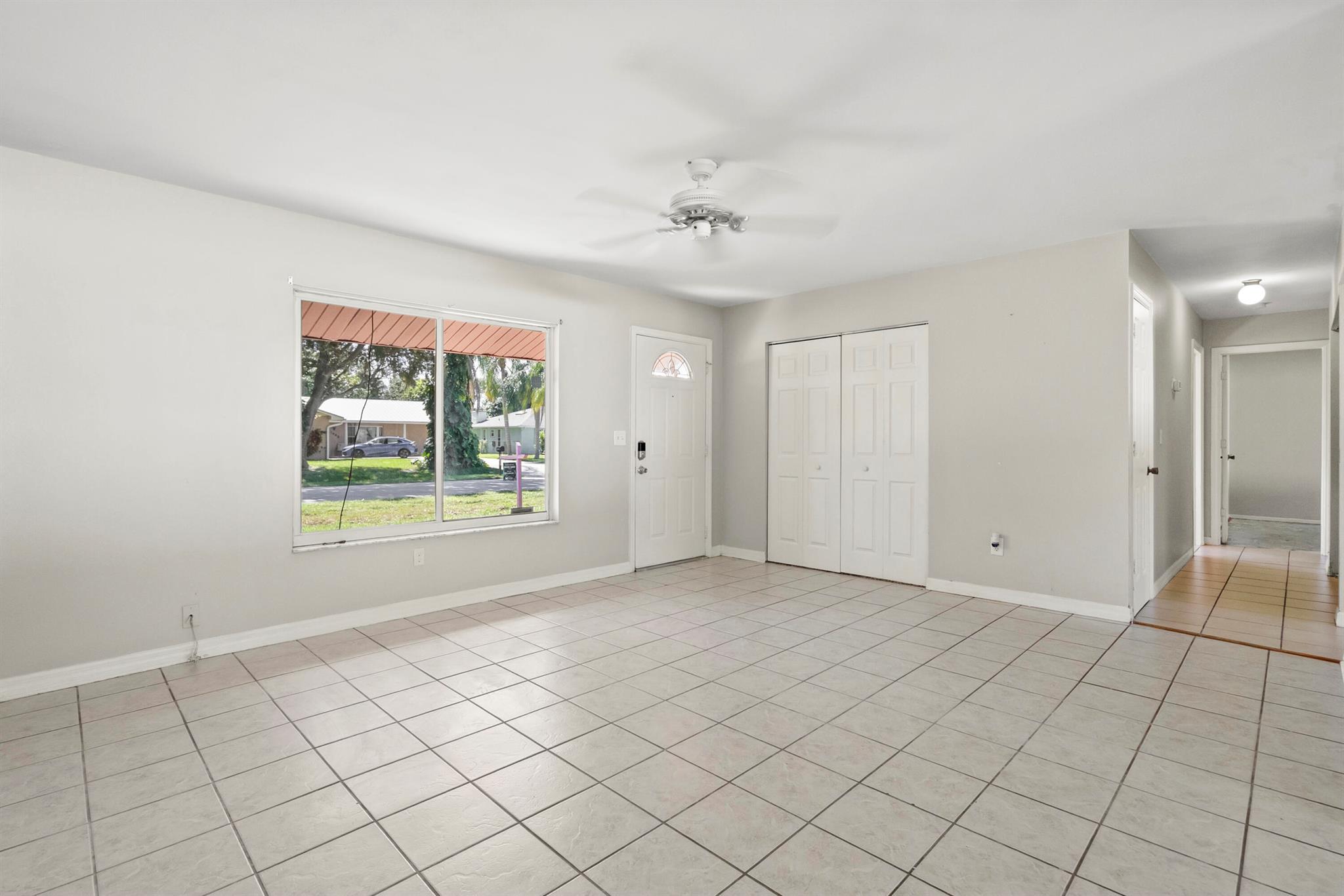 1449 SE Minorca Avenue