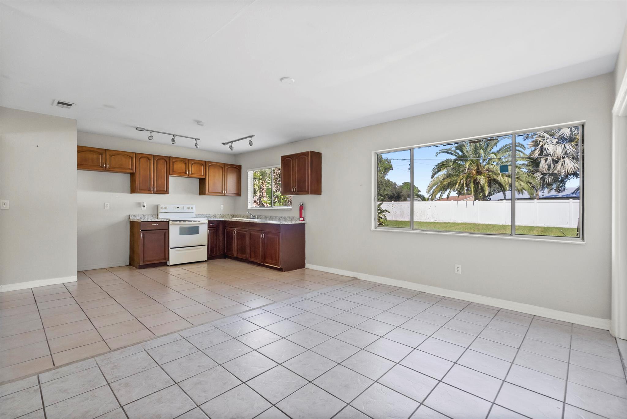 SOUTH PORT ST LUCIE UNIT - Residential