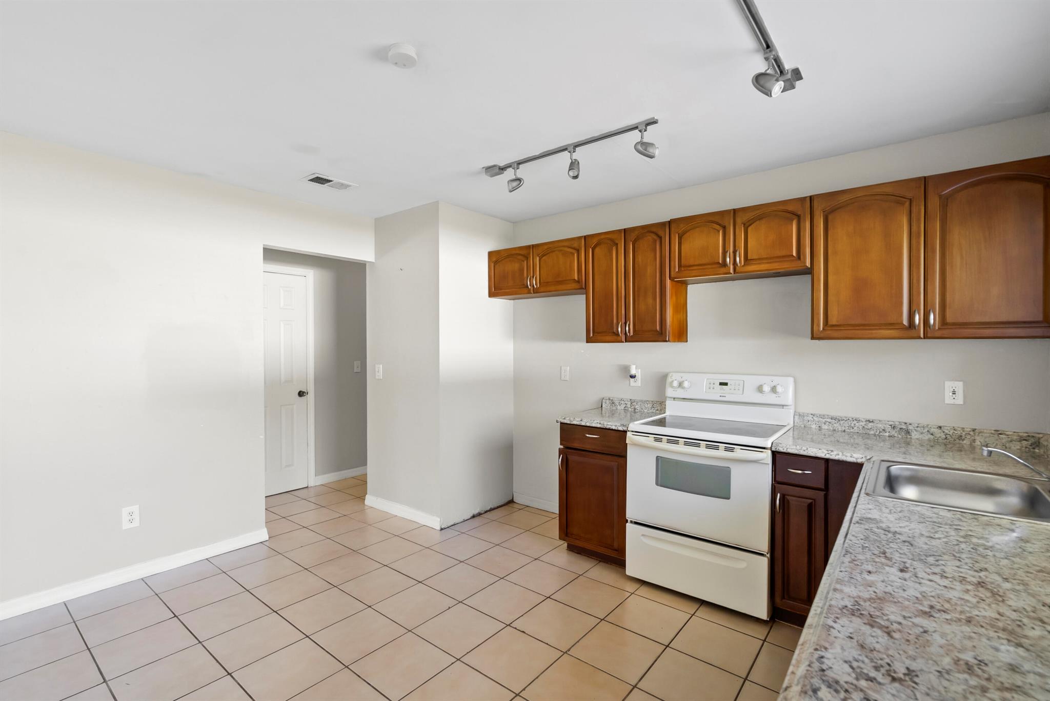 SOUTH PORT ST LUCIE UNIT - Residential