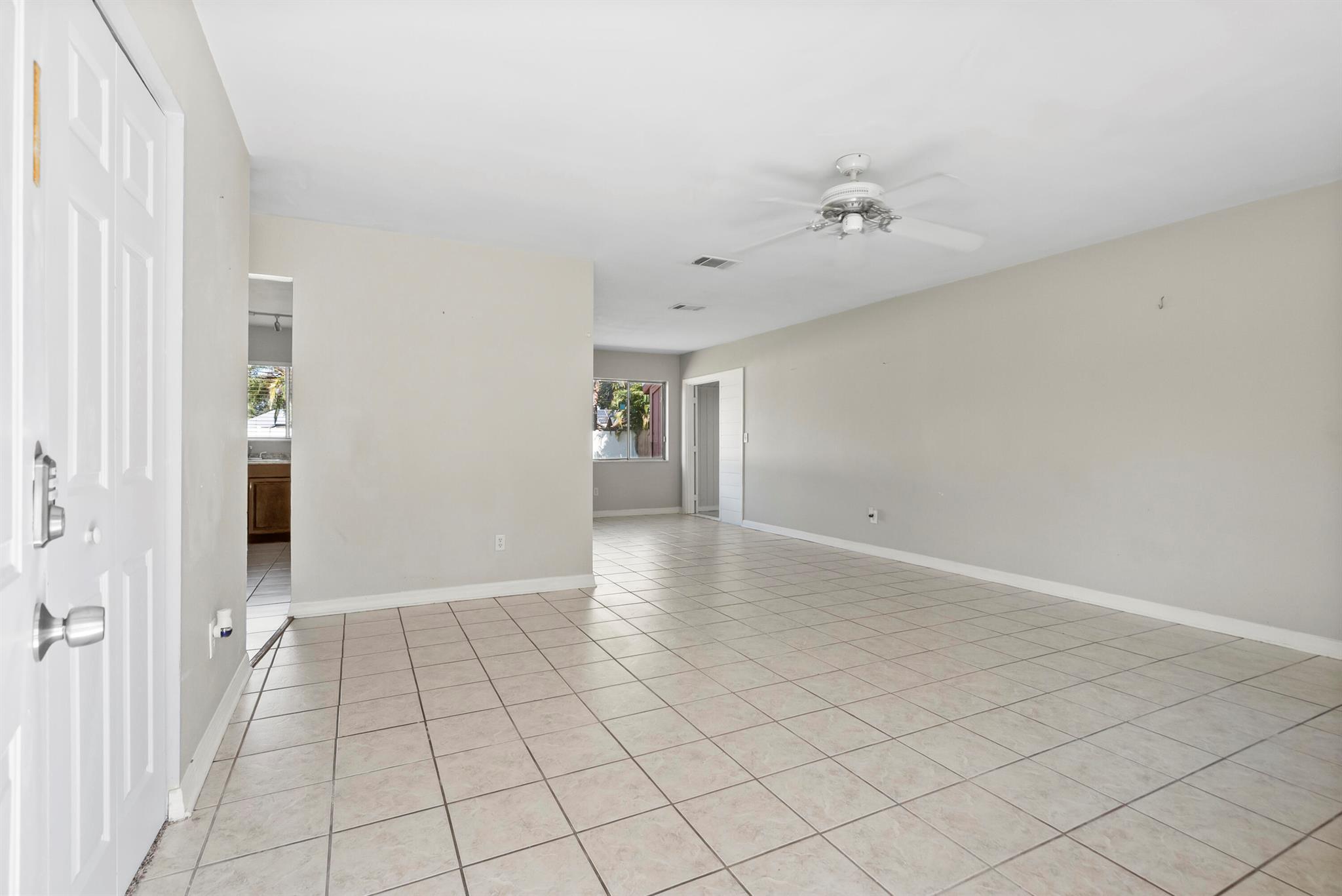 1449 SE Minorca Avenue