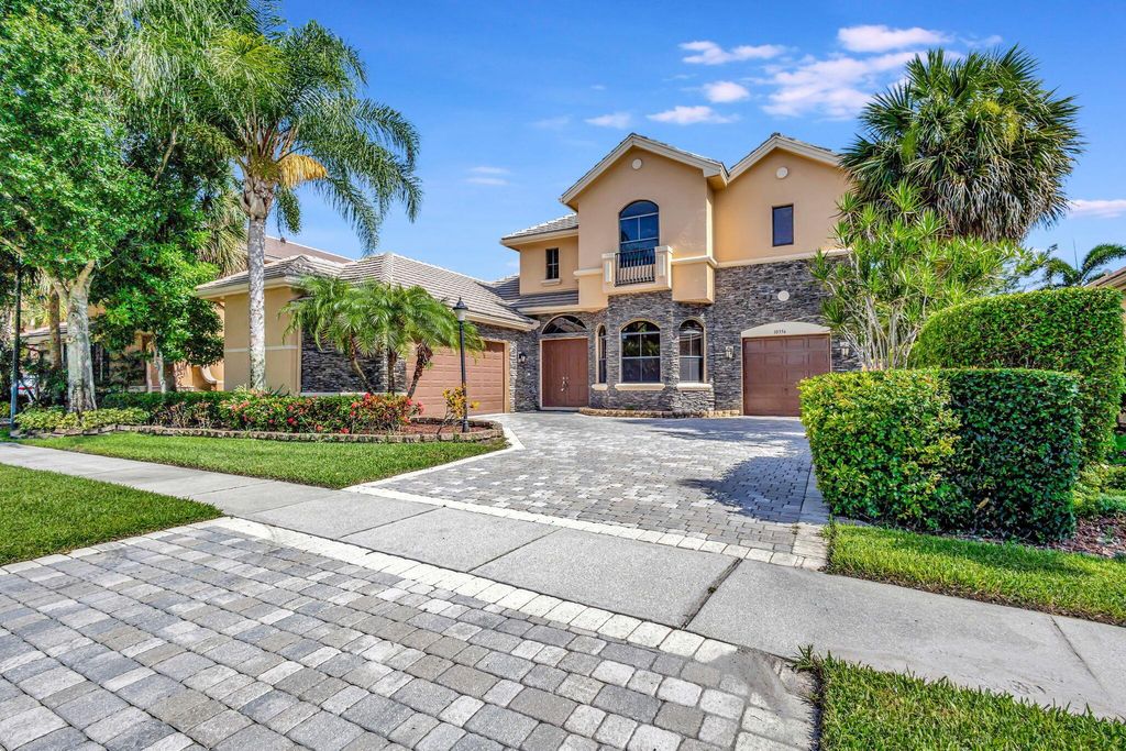Photo of 10356 Trianon Place, Wellington, FL 33449 (MLS # R11066596)