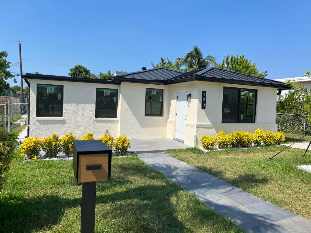 Photo of 120 W 22ND Street, Riviera Beach, FL 33404 (MLS # B26068131)