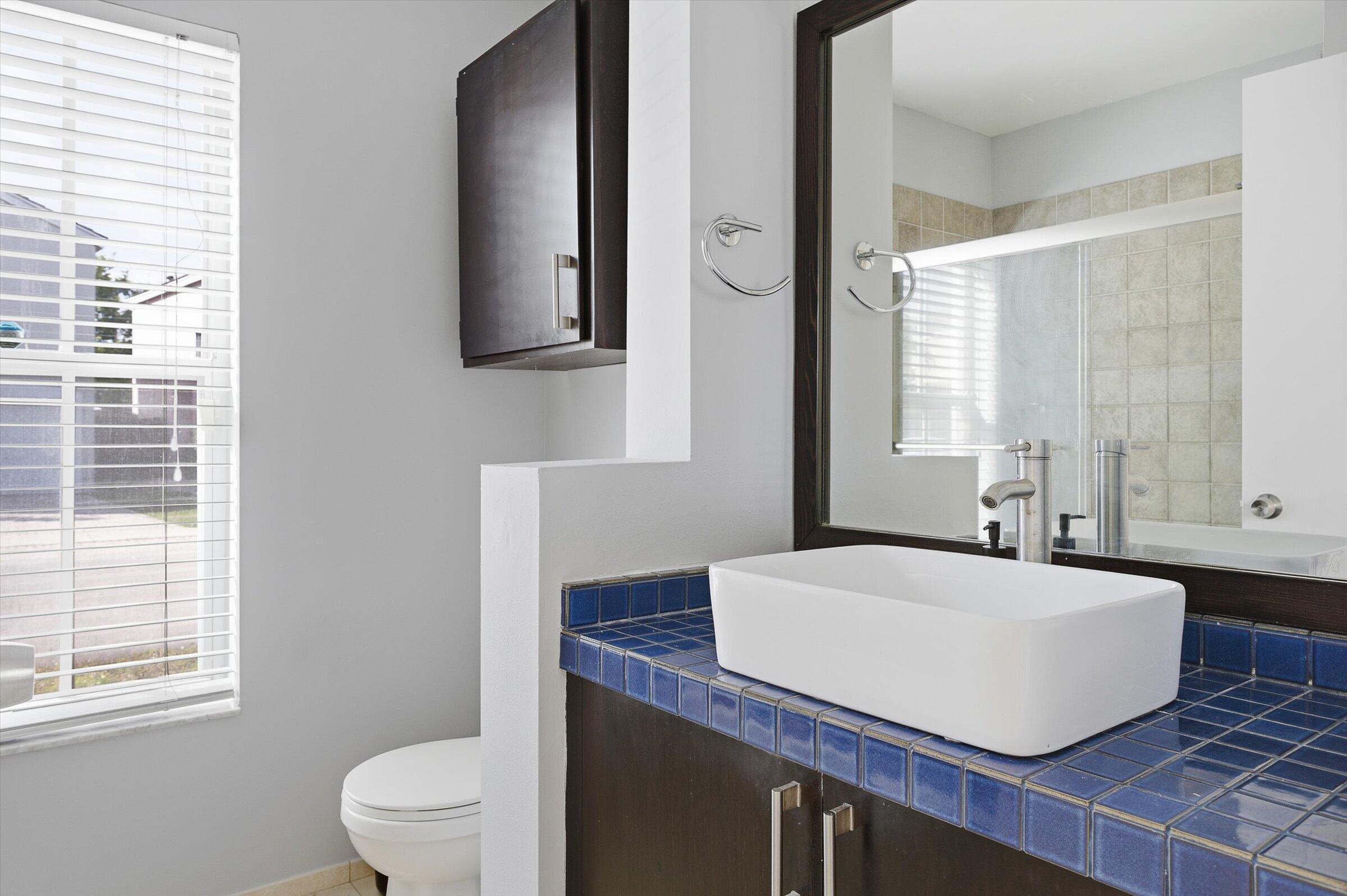 CORAL BAY REPLAT SEC 1 - Residential Lease