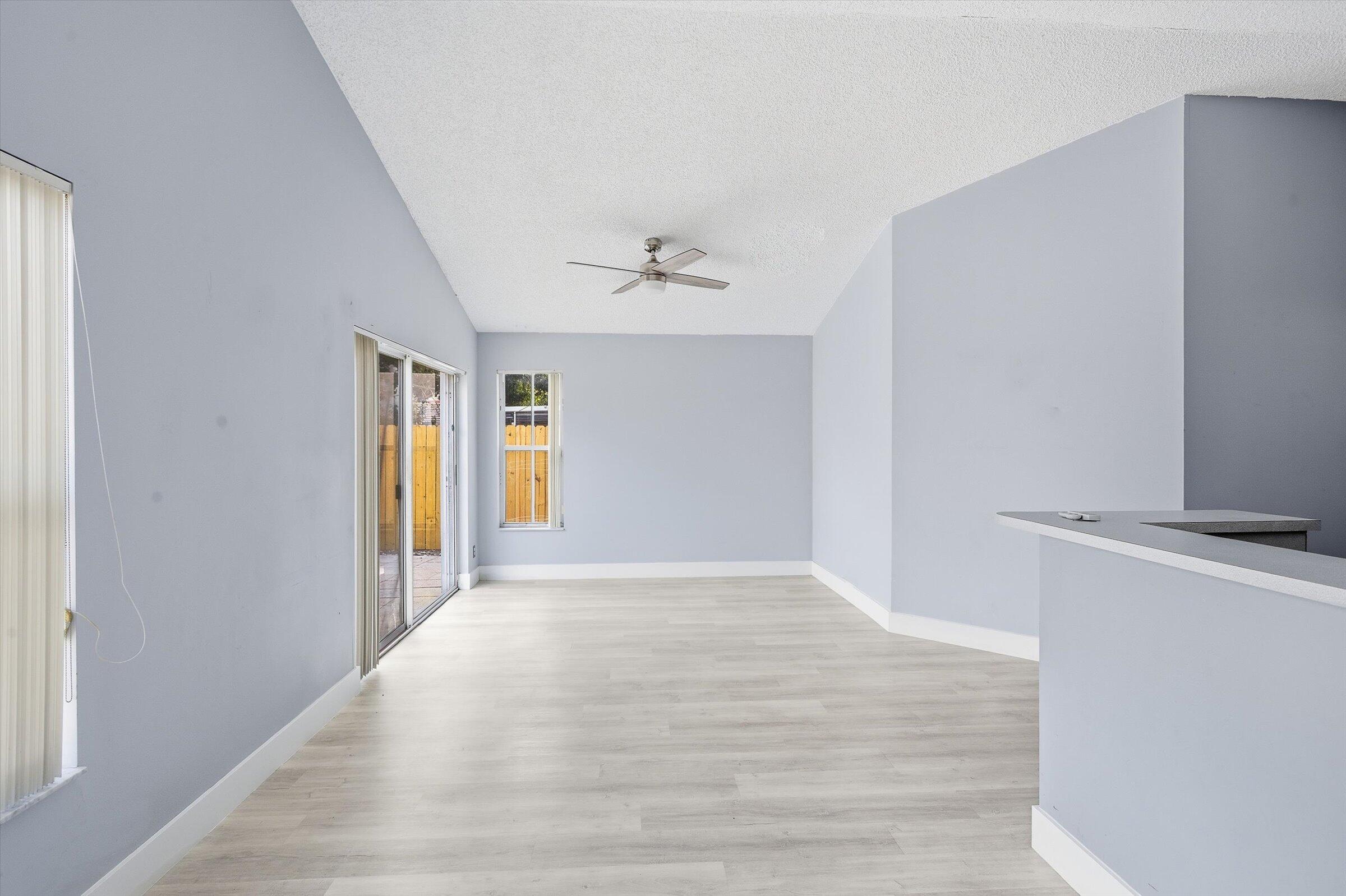 CORAL BAY REPLAT SEC 1 - Residential Lease