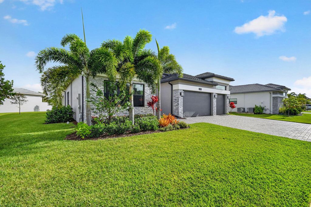 Photo of 11185 White Balsam Avenue, Boynton Beach, FL 33473 (MLS # B26015072)