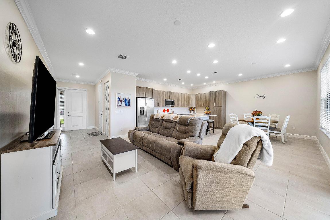 SKY COVE - Residential