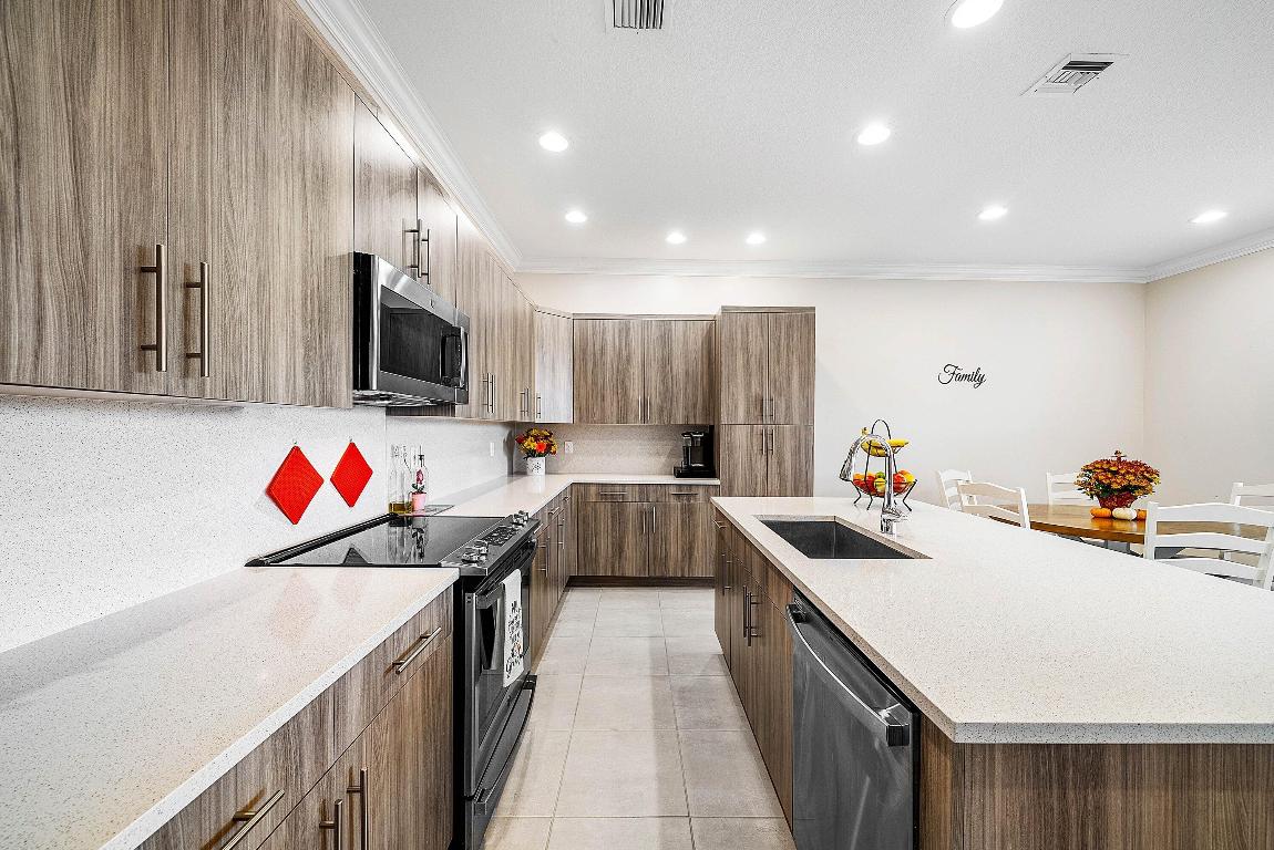 SKY COVE - Residential