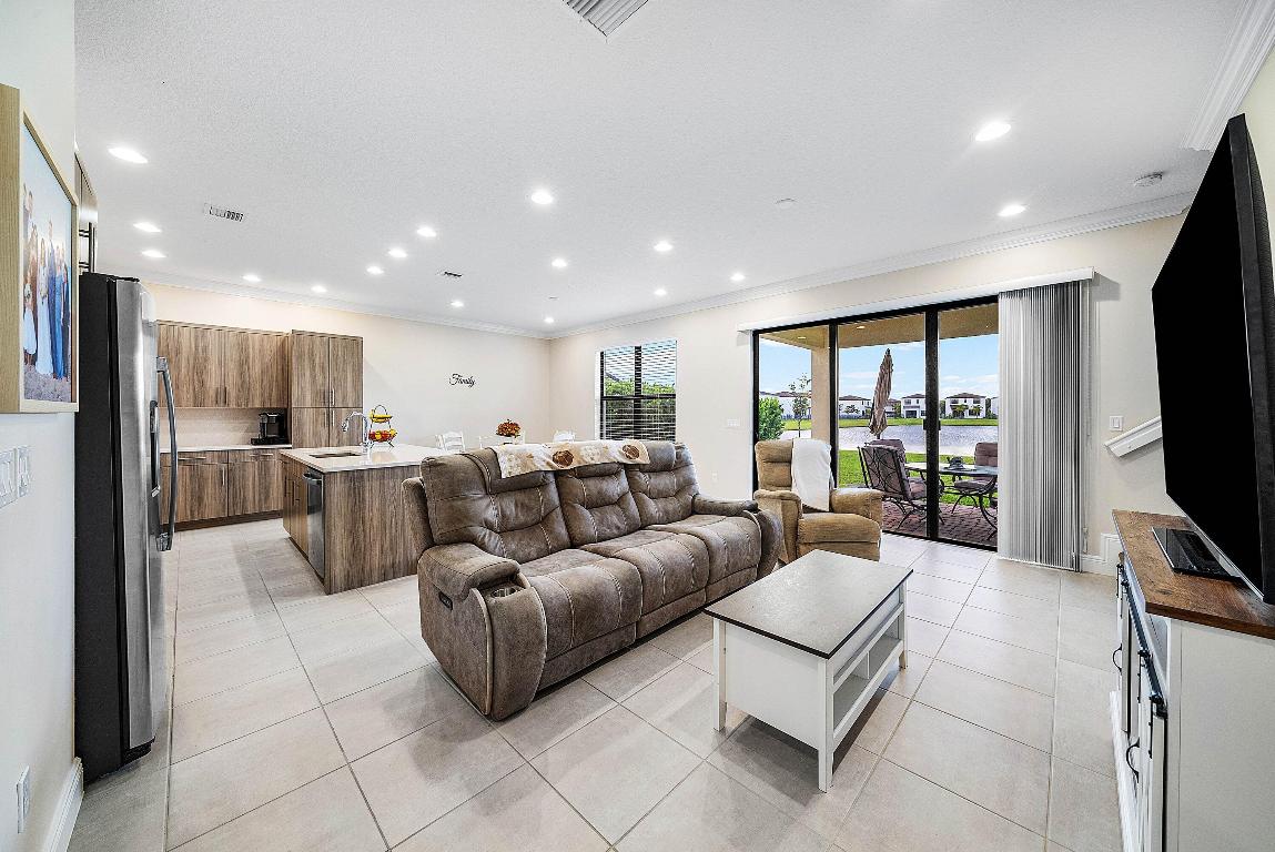 SKY COVE - Residential