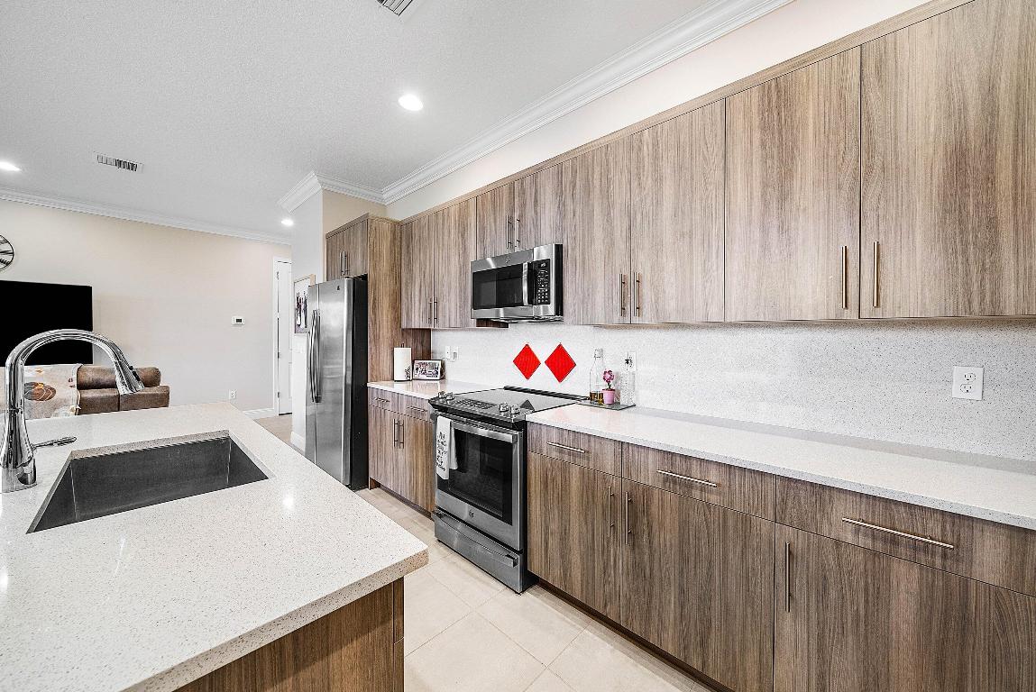 SKY COVE - Residential