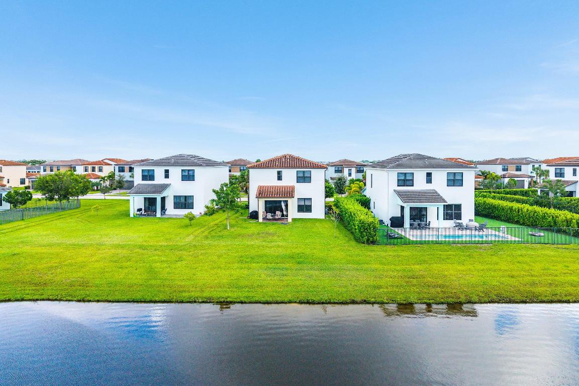 SKY COVE - Residential