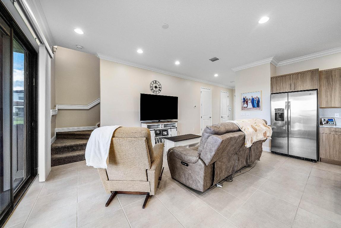 SKY COVE - Residential