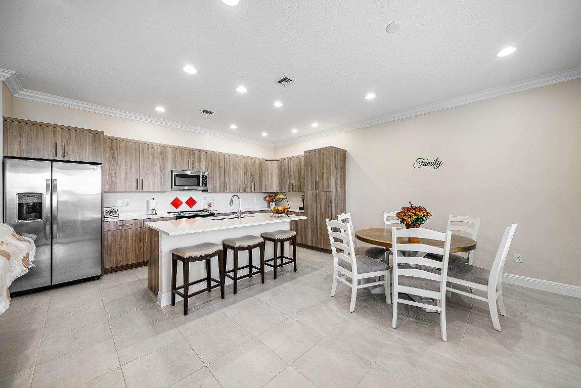 SKY COVE - Residential