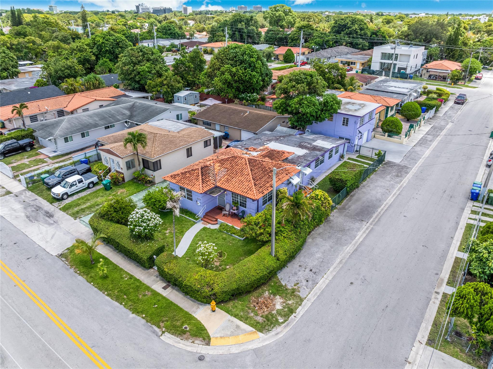 2490 SW 17th St