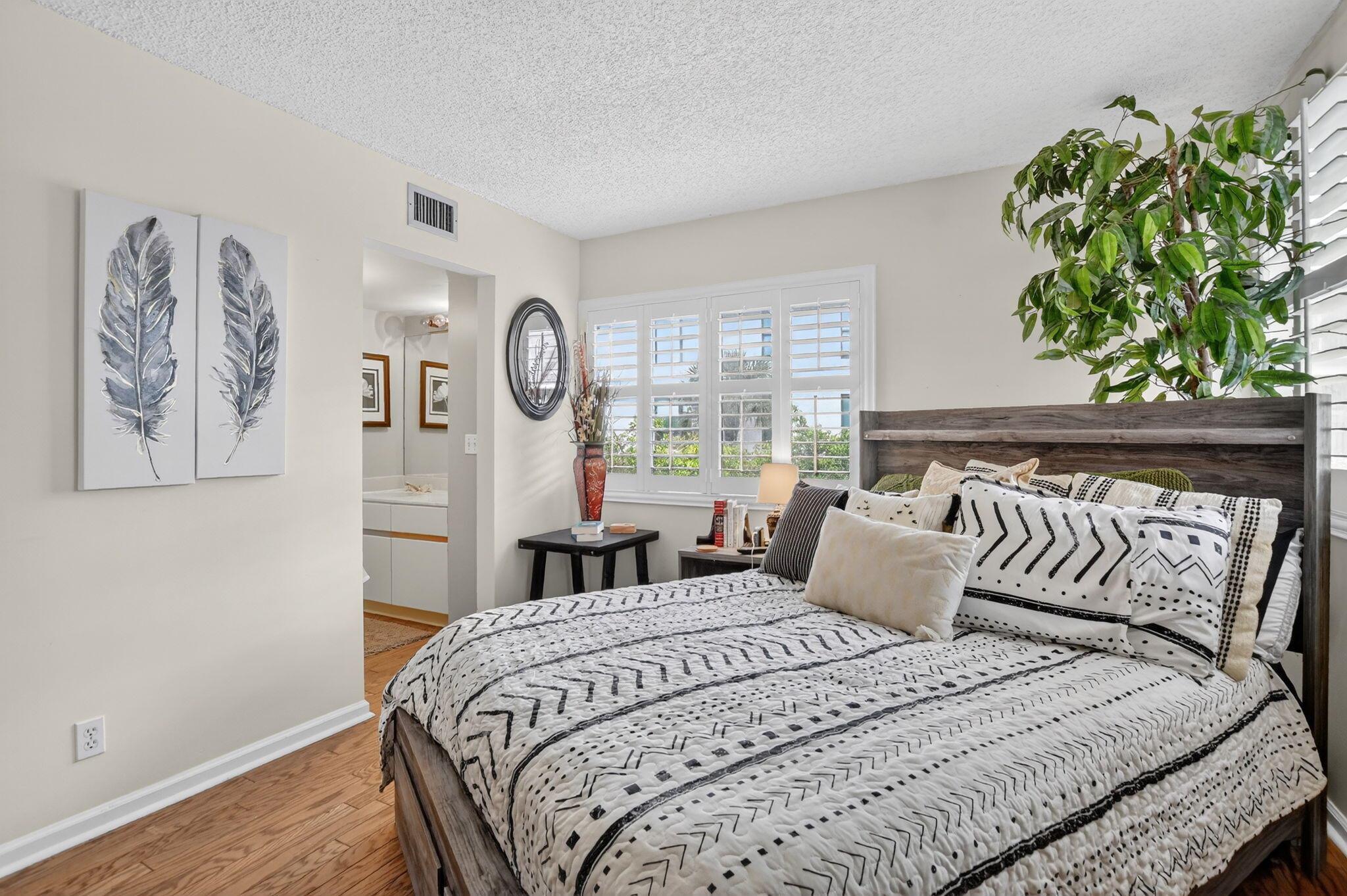 INLET COVE CONDO - Residential