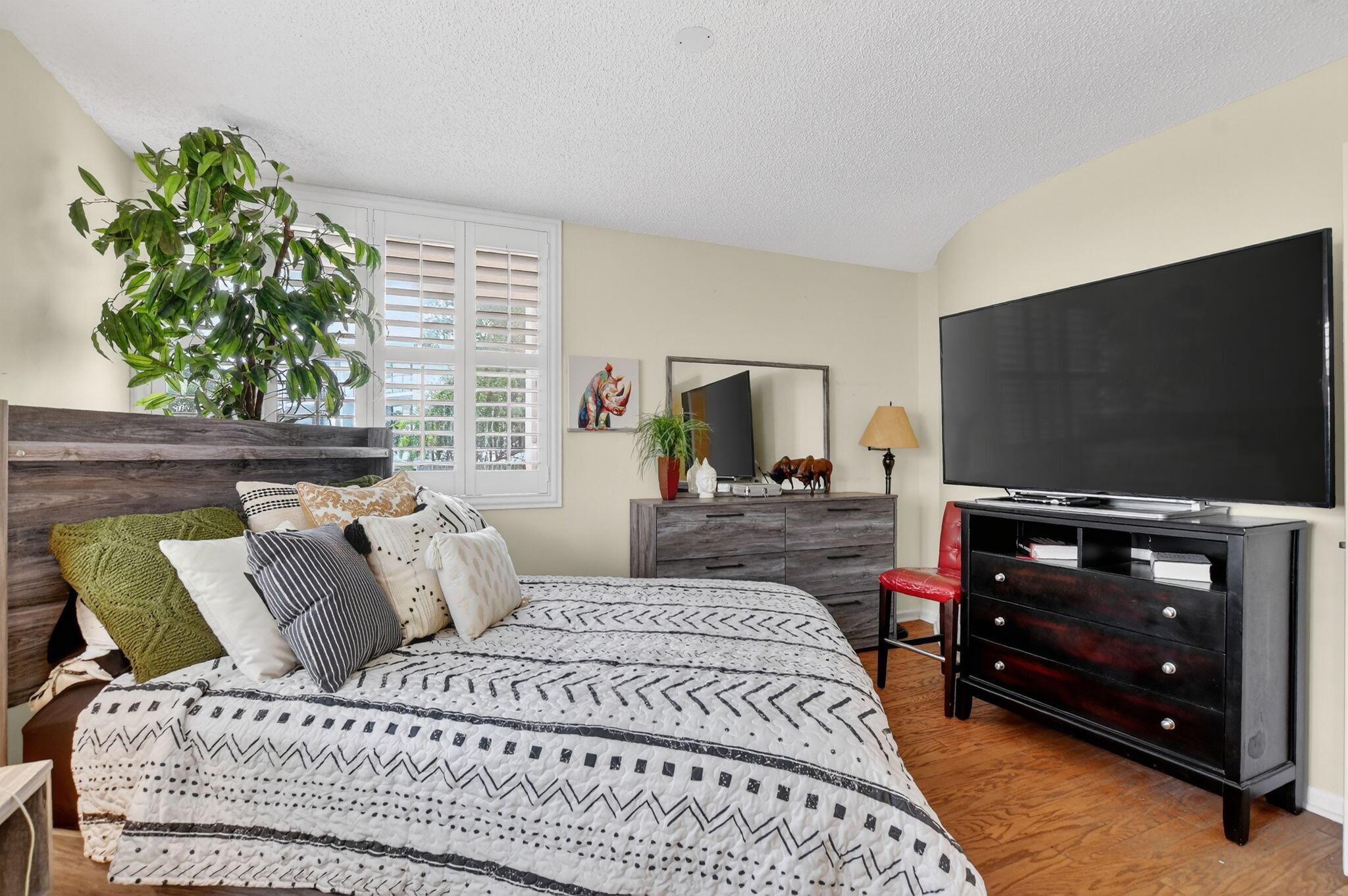 INLET COVE CONDO - Residential