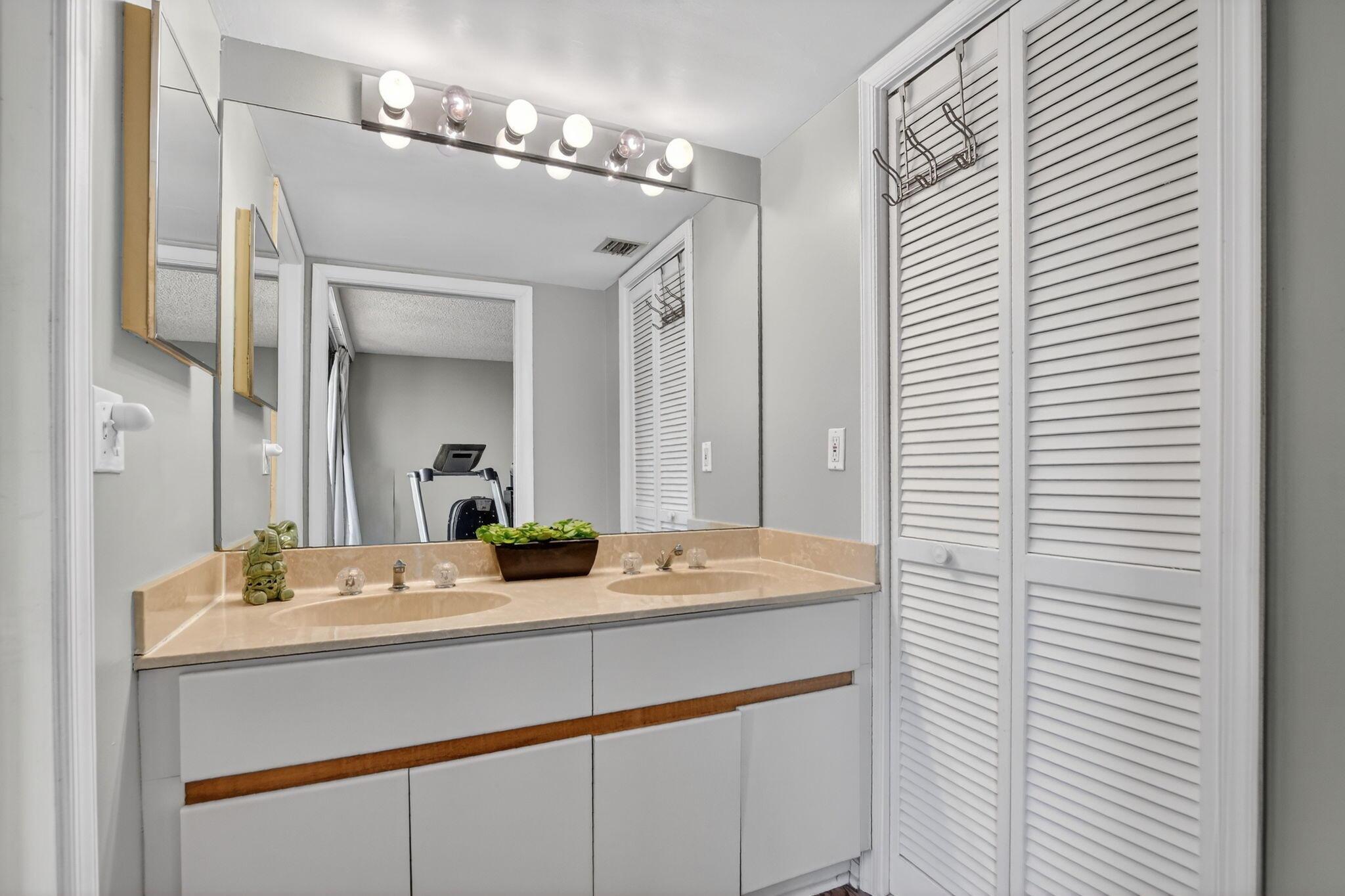 INLET COVE CONDO - Residential