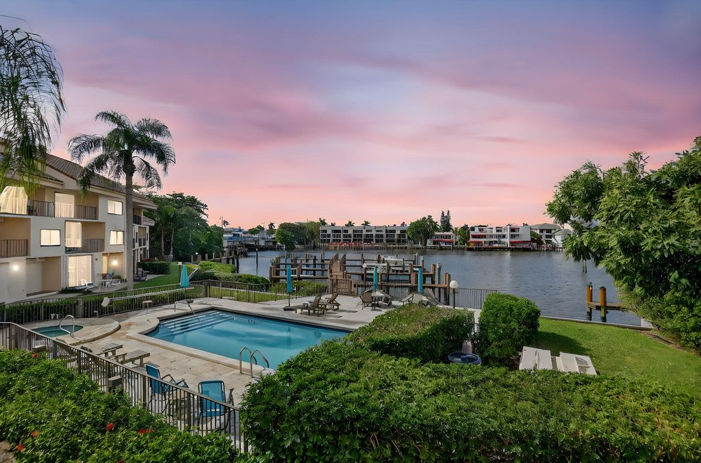 Photo of 1111 George Bush Boulevard #L, Delray Beach, FL 33483 (MLS # R11144947)