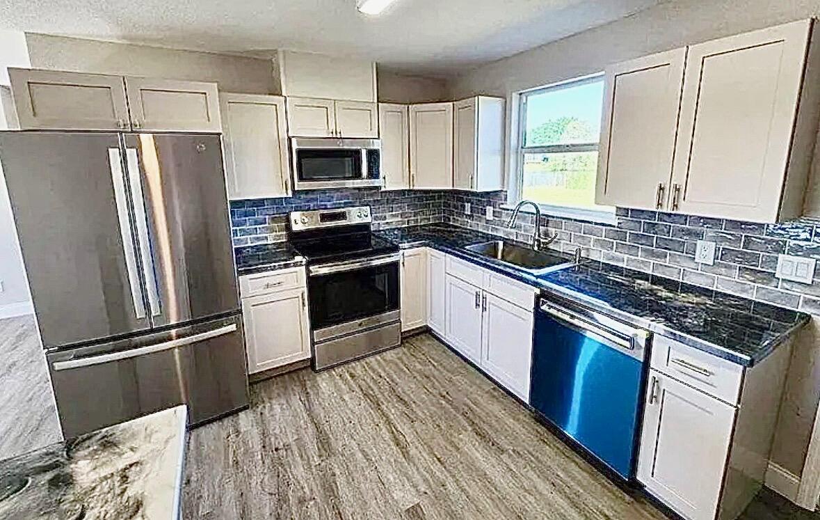 EAST CHOBEE - Residential Lease