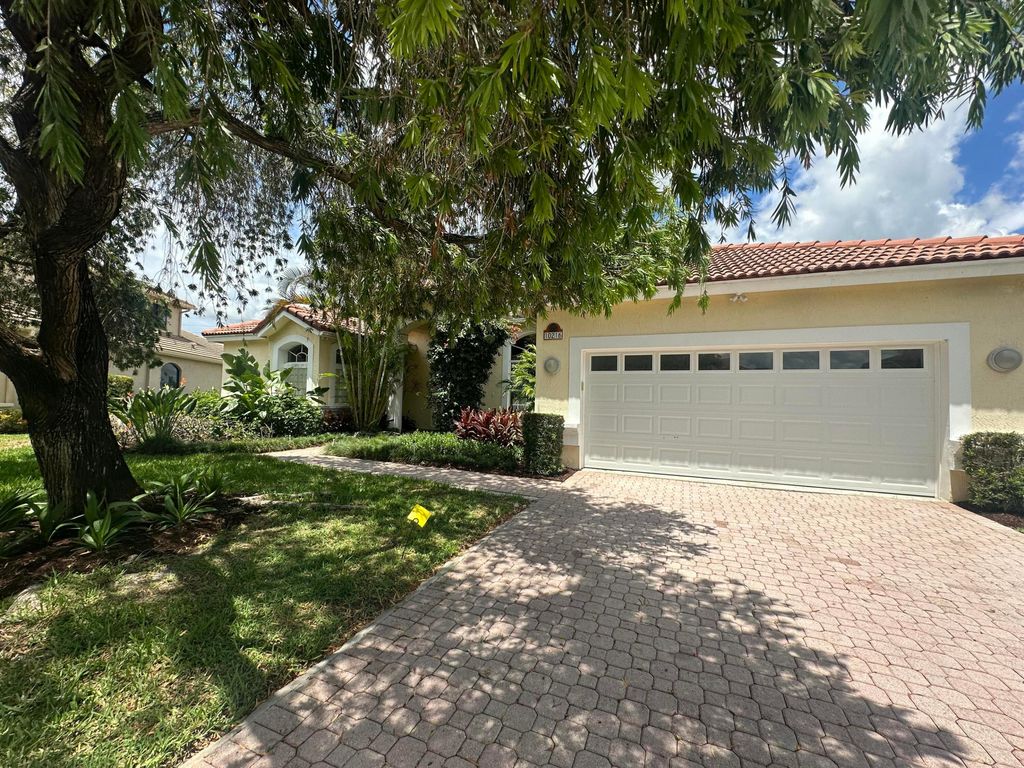 Photo of 10216 Lexington Estates Boulevard, Boca Raton, FL 33428 (MLS # B26002982)