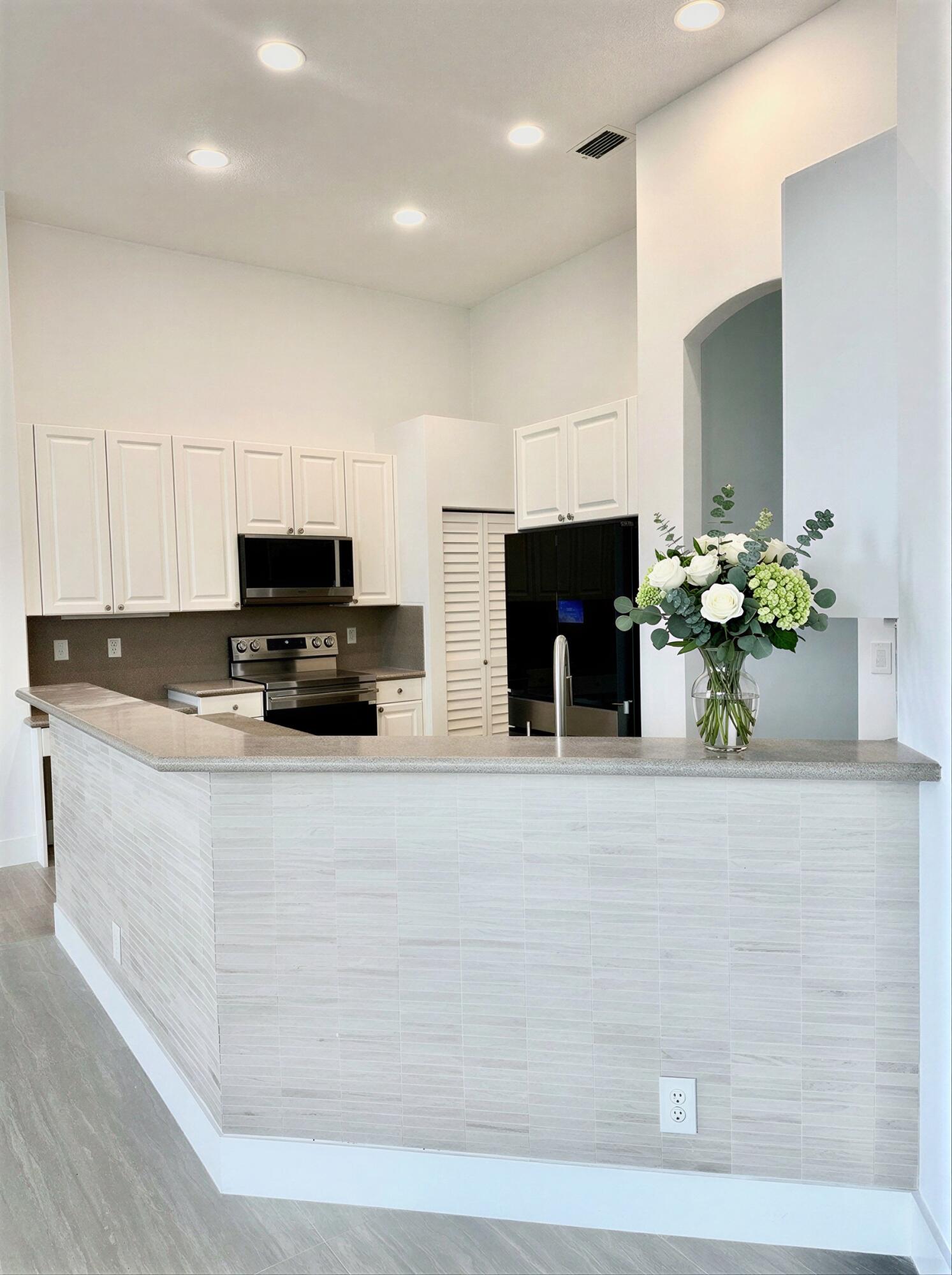 LEXINGTON HOMES ESTATES - Residential Lease