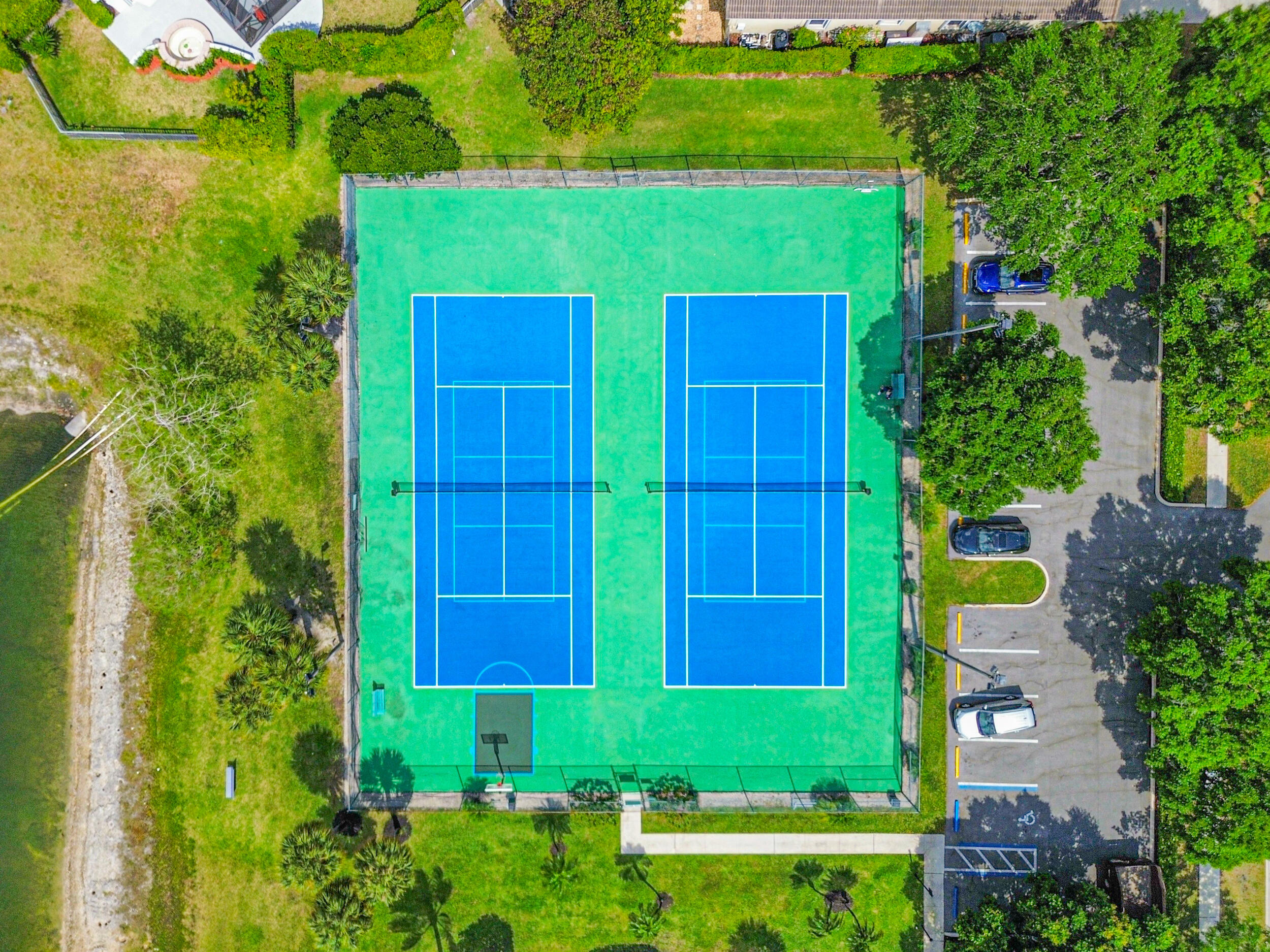 LEXINGTON HOMES ESTATES - Residential Lease